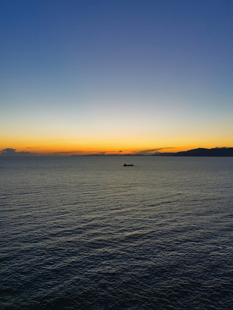 Magnifique coucher de soleil sur la mer Egée.