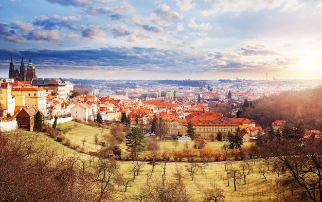 Le magnifique paysage urbain de Prague République tchèque Les monuments de Prague