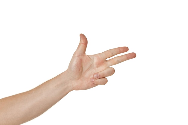 main masculine faisant un geste de pistolet sur fond blanc