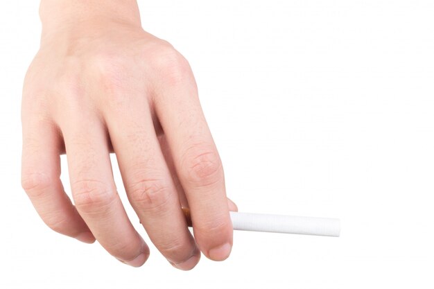 Main tenir la cigarette isolé sur fond blanc