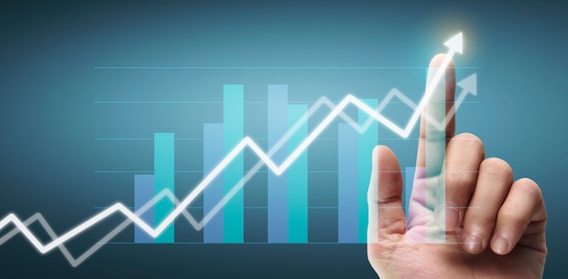 Main touchant les graphiques de l'indicateur financier et le tableau d'analyse de l'économie de marché comptable