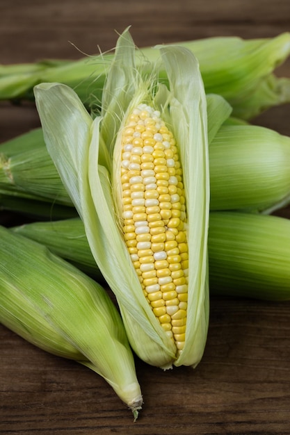 maïs de légumes savoureux sains et frais