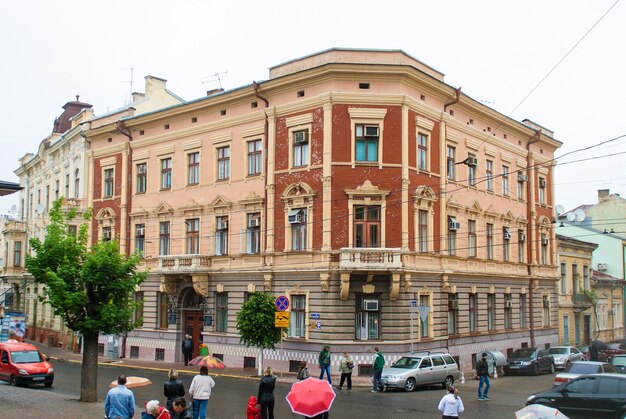 Maison ancienne dans le centre-ville de Tchernivsti. Ukraine