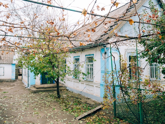 Maison dans le village ukrainien