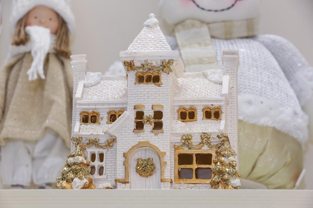 une maison de jouets dans une boutique de cadeaux