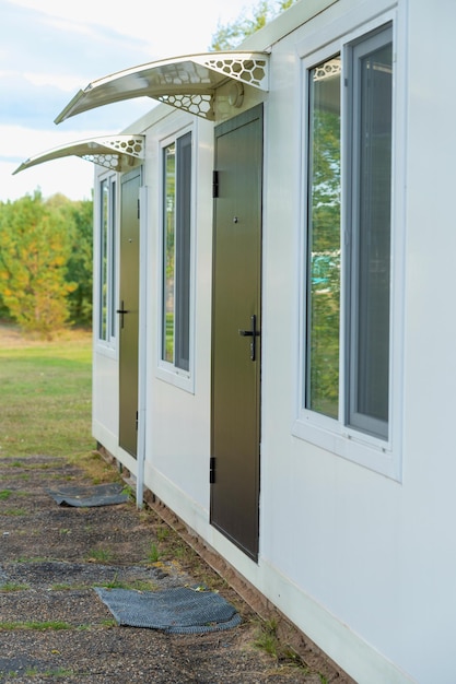 Maison modulaire en métal pour deux pièces, logement social abordable