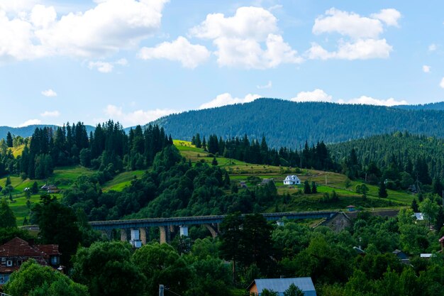 Maison à la montagne. Hautes terres rurales. vivre à la montagne