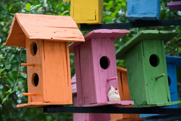 maison d&#39;oiseau de village