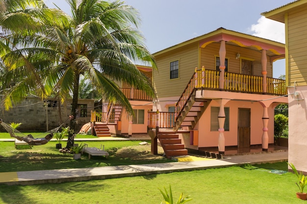 Maison rustique de carlingue sur le lieu tropical, Nicaragua