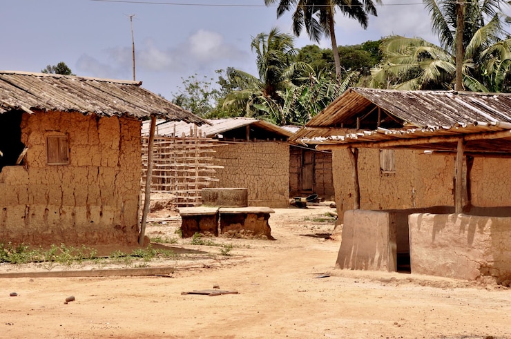 Photo des maisons de boue traditionnelles africaines