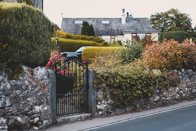 Maisons de charme dans une belle rue en Angleterre