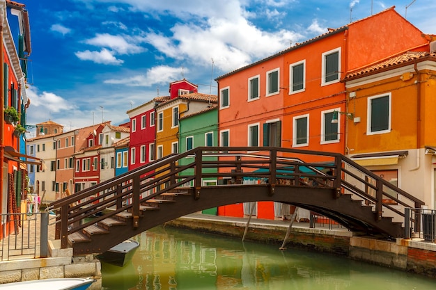 Maisons colorées sur le Burano Venise Italie