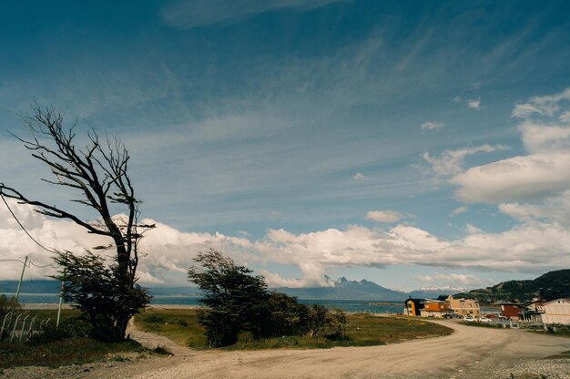 Photo des maisons colorées à ushuaia terre de feu en argentine