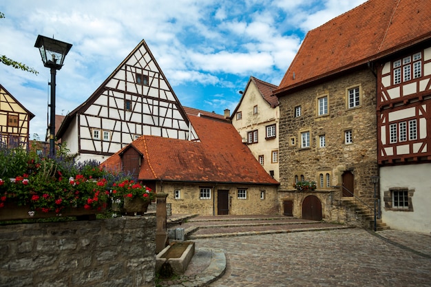 Maisons médiévales à colombages historiques. La vieille ville allemande de Bad Wimpfen, en Allemagne.