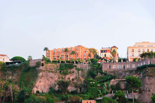 Maisons à la montagne à Sorrente, côte amalfitaine, Italie