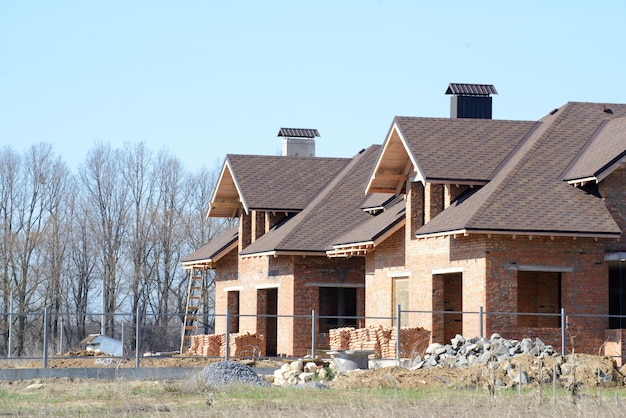 Maisons nouvellement construites dans un domaine résidentiel