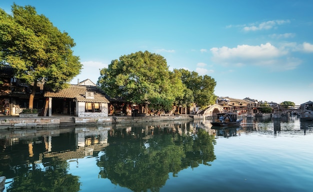 Maisons et rivières dans l'ancienne ville de Xitang