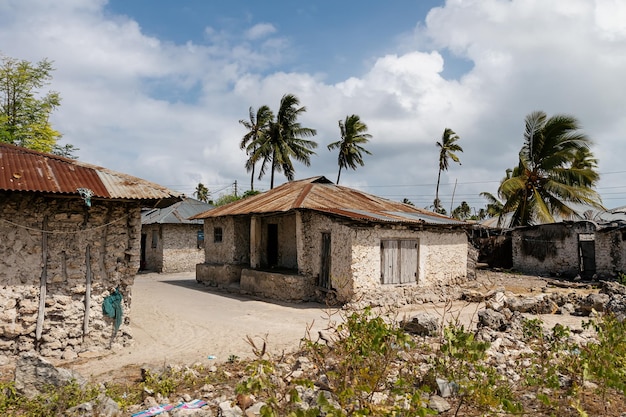 Maisons de village traditionnelles à Zanzibar