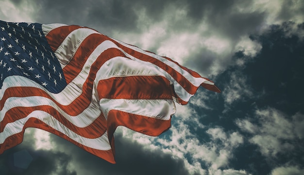 Majestic United States Flag sur un fond sombre