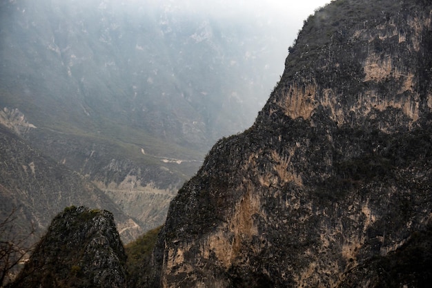 Les majestueux paysages de la montagne d'Hidalgo Grutas au Mexique