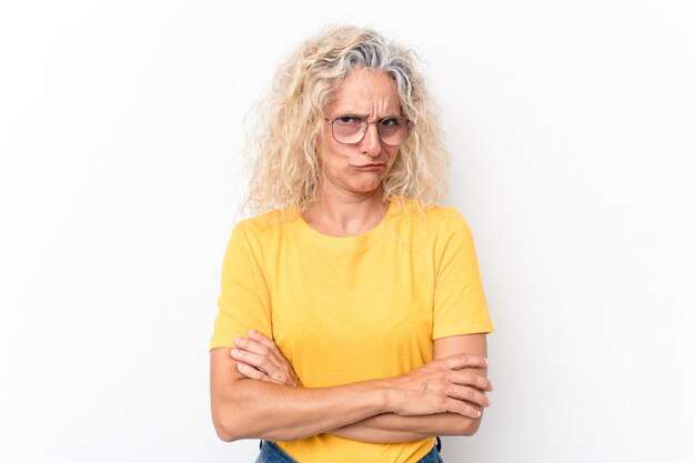 Photo malheureux regardant à huis clos avec une expression sarcastique