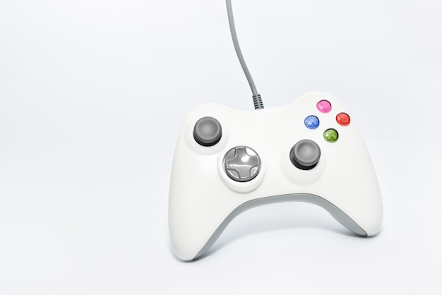 Manette de jeu de console de jeu blanc isolé