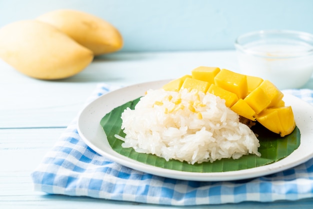 mangue avec riz gluant