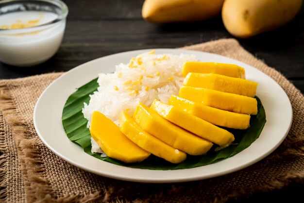 mangue avec riz gluant