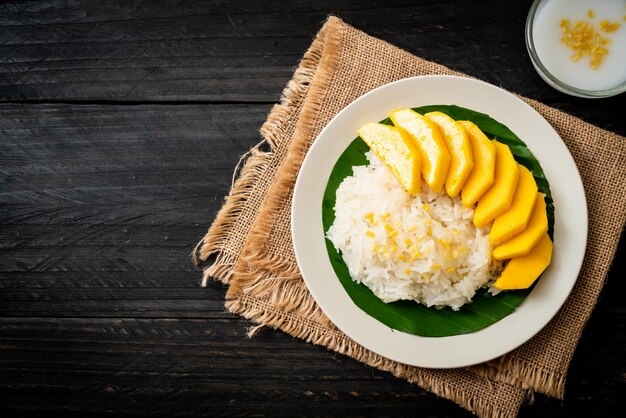 mangue avec riz gluant