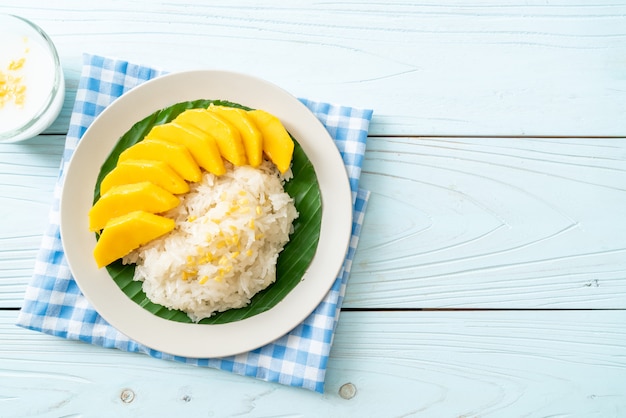 mangue avec riz gluant