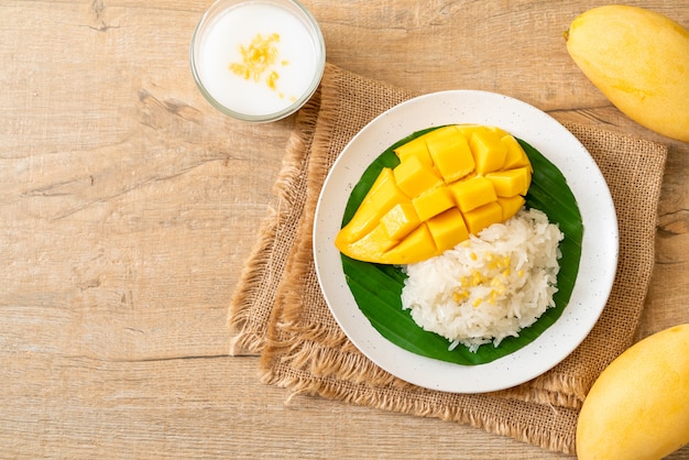 mangue avec riz gluant