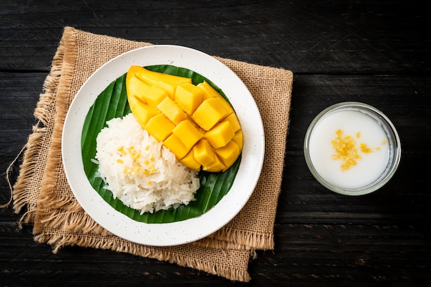 mangue avec riz gluant