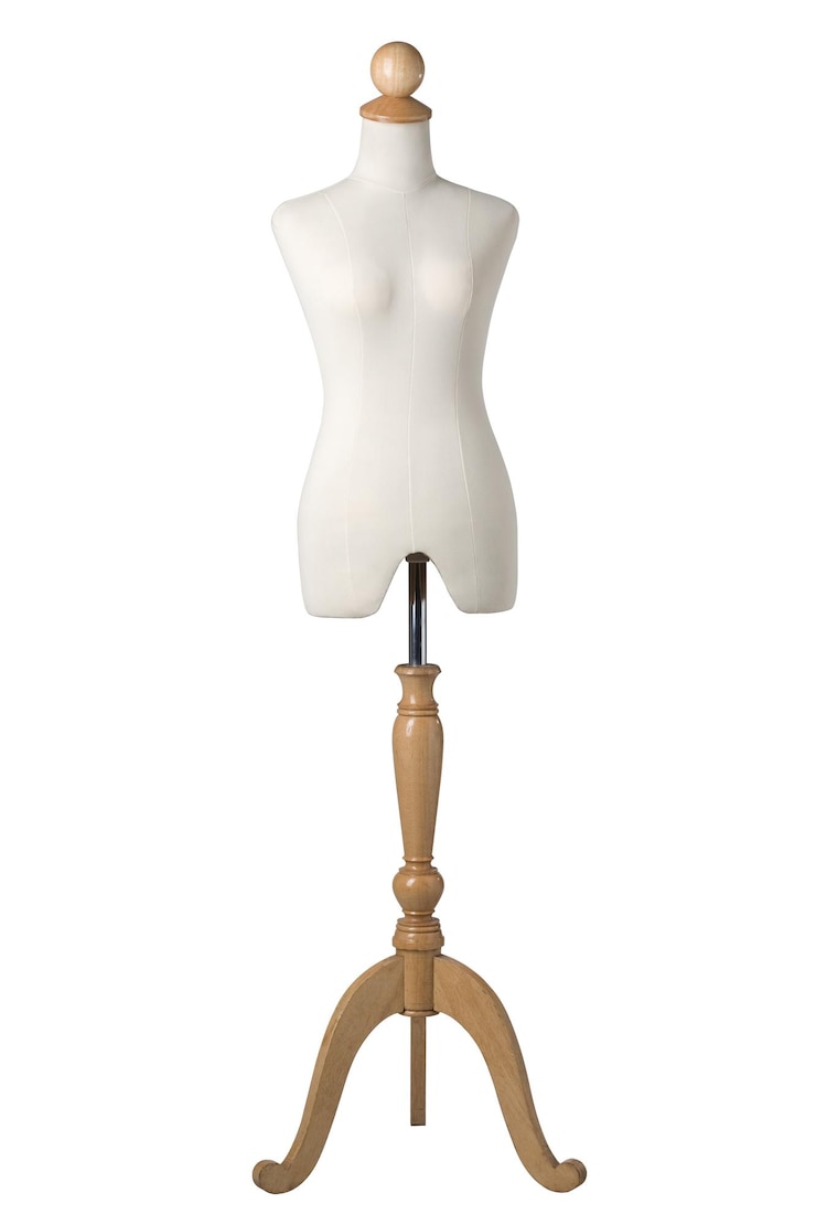 Photo mannequin taylor sur fond blanc