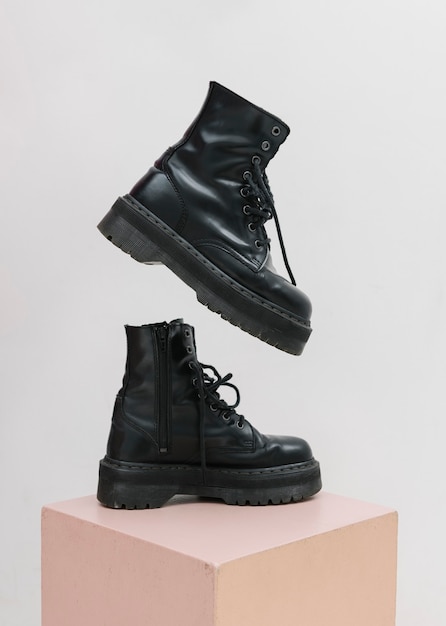 Maquette de bottes de combat noires cool