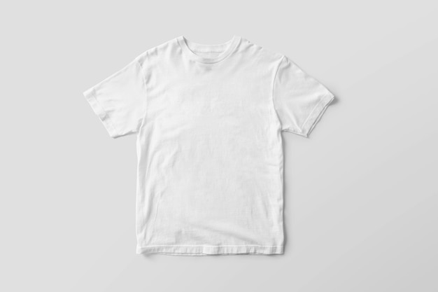 Une maquette de T-shirt blanc