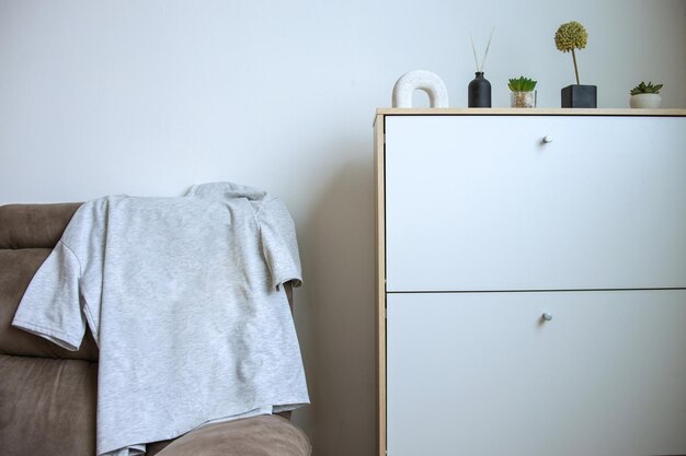 Maquette de t-shirt surdimensionné en coton gris