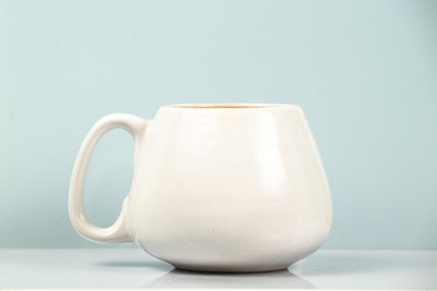 Photo maquette de tasse blanche sur fond blanc