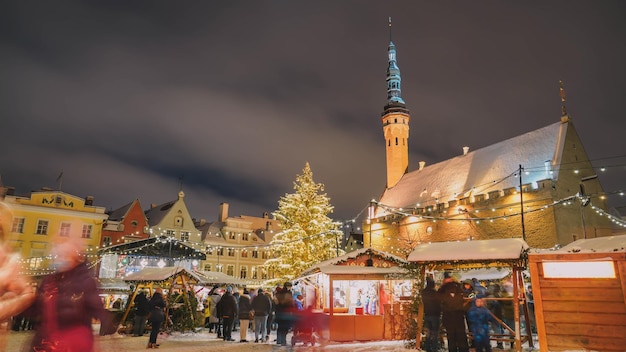 Marché de Noël dans la ville de Tallinn