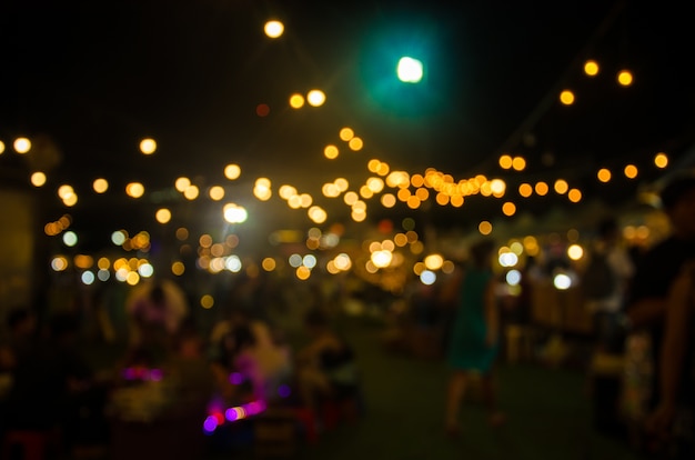 Marché de nuit flou