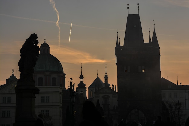 Marcher en automne Prague