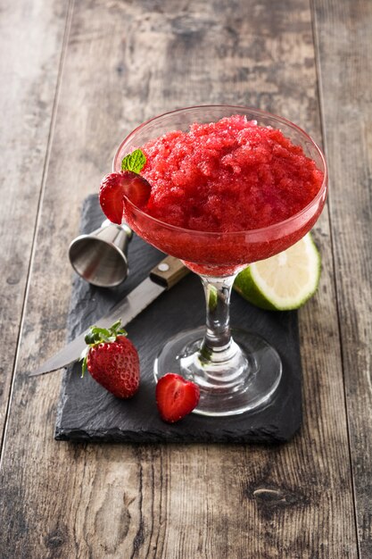 Margarita aux fraises en verre