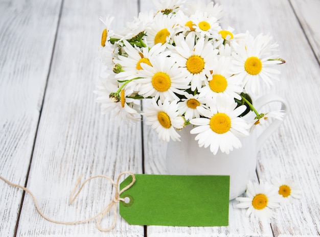 Marguerites dans un vase