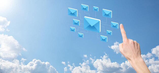 Marketing par e-mail et concept de newsletterContactez-nous par e-mail de newsletter et protégez vos informations personnelles du concept de courrier indésirableSchéma de vente directe en entreprise Liste des clients pour l'envoi