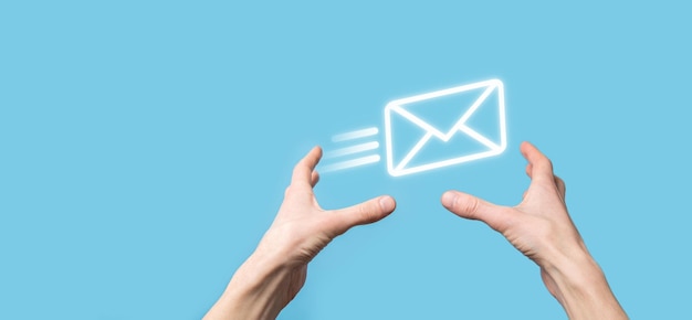 Marketing par e-mail et concept de newsletterContactez-nous par e-mail de newsletter et protégez vos informations personnelles du concept de courrier indésirableSchéma de vente directe en entreprise Liste des clients pour l'envoi