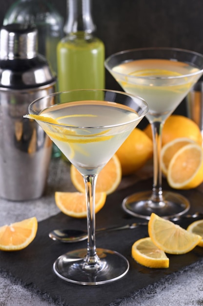 Martini goutte de citron avec zeste