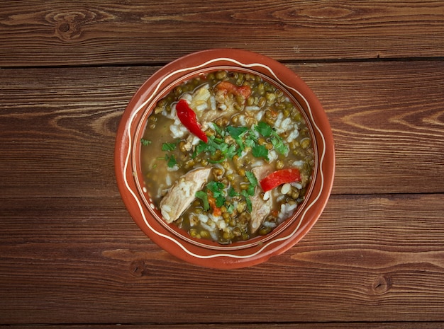 Mashhurda - Soupe ouzbek avec moong dal