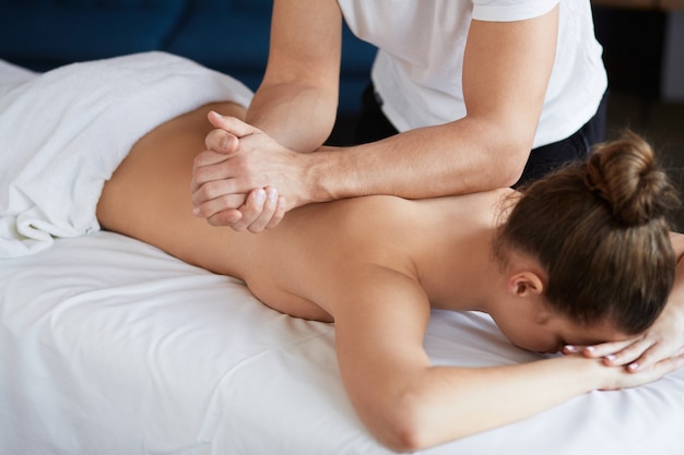 Massage à domicile à l'intérieur