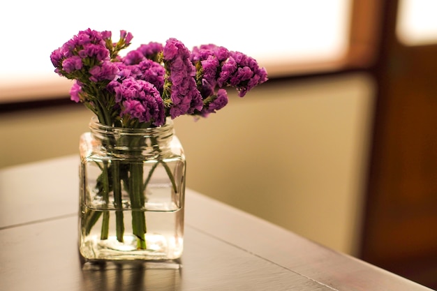 Matériau en verre Petits vases à fleurs Nouveau concept Belle salle de décoration