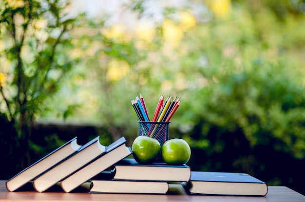 Matériel pédagogique, tableaux et livres Concept d&#39;éducation Avec espace de copie