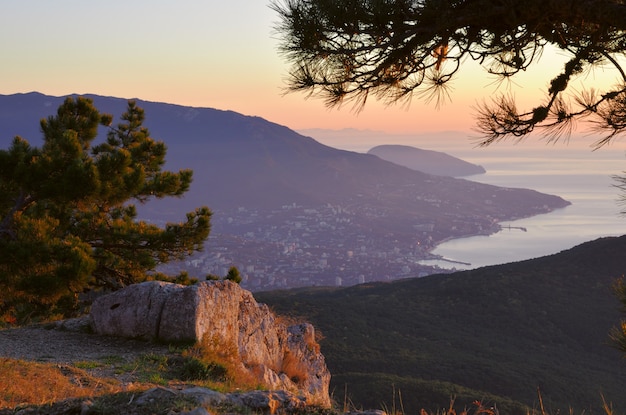 Matin sur AIPetri en Crimée